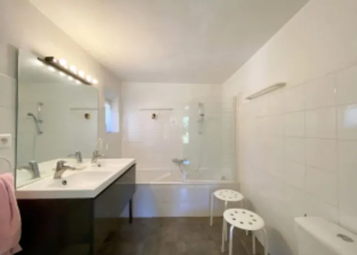 Nyaraló Villa For 10 Pool 5 Suites Grimaud